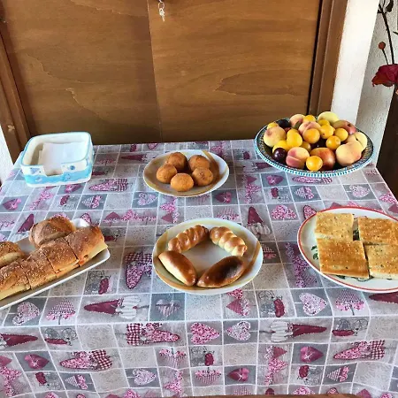 El Nur Bed & Breakfast 2*